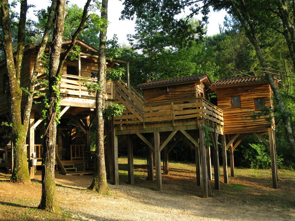 Les Cabanes Du Tertre Urval Ruang foto