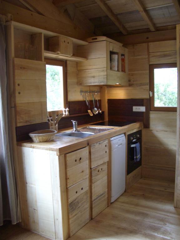 Les Cabanes Du Tertre Urval Bagian luar foto
