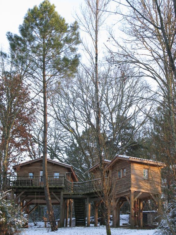 Les Cabanes Du Tertre Urval Bagian luar foto